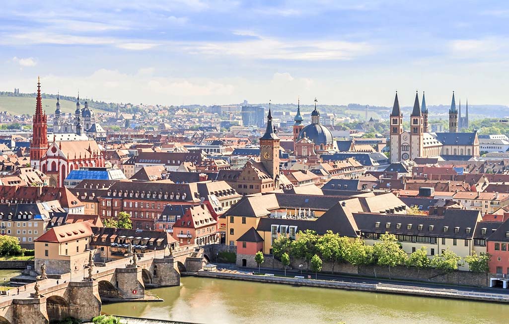 Wie man die günstigsten Flugtickets nach Würzburg findet